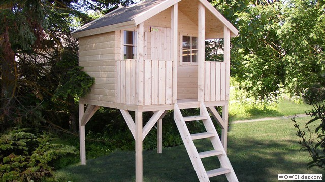 Toby Stilted Playhouse