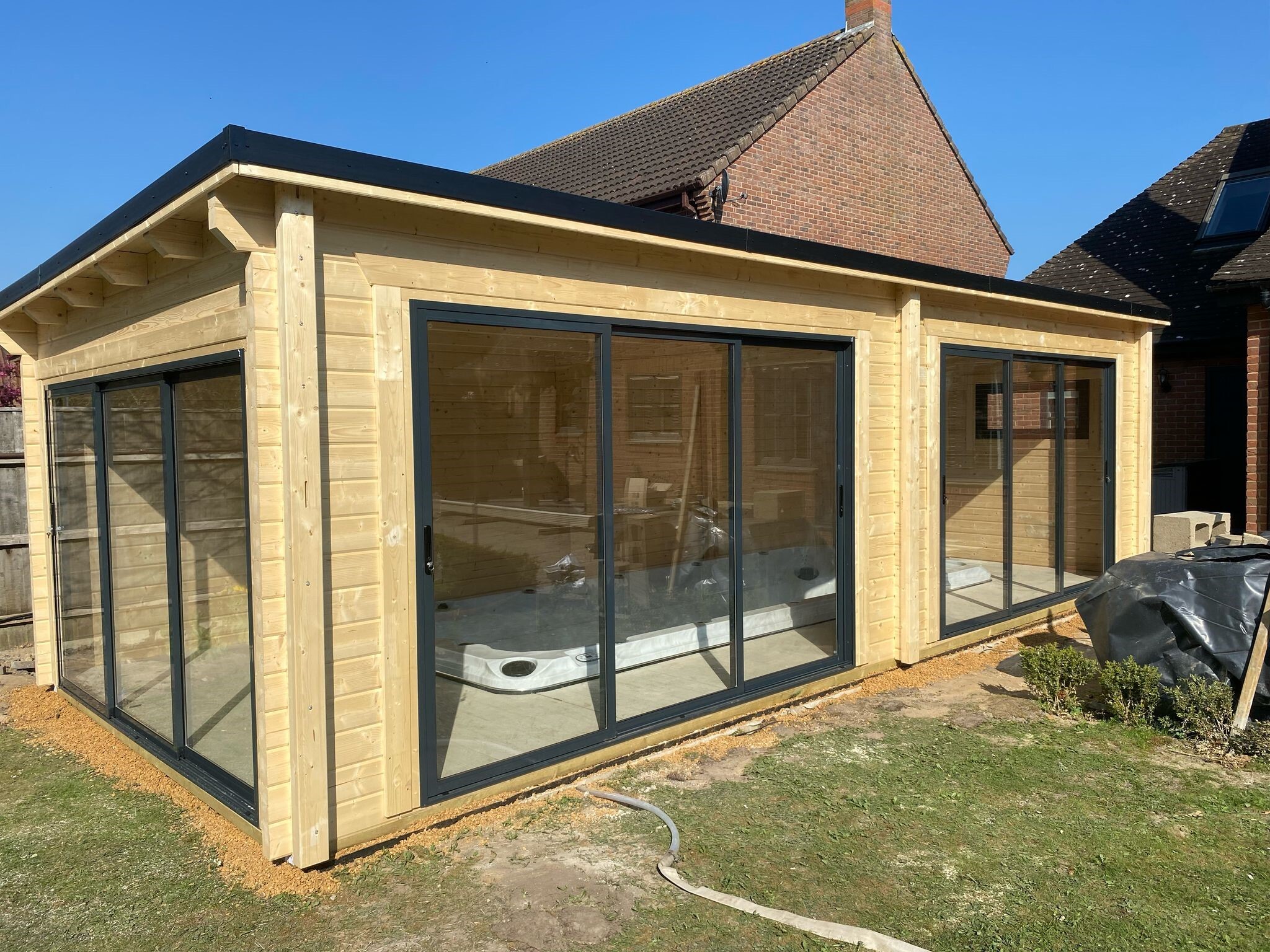 Bespoke Jacuzzi Swim up Cabin