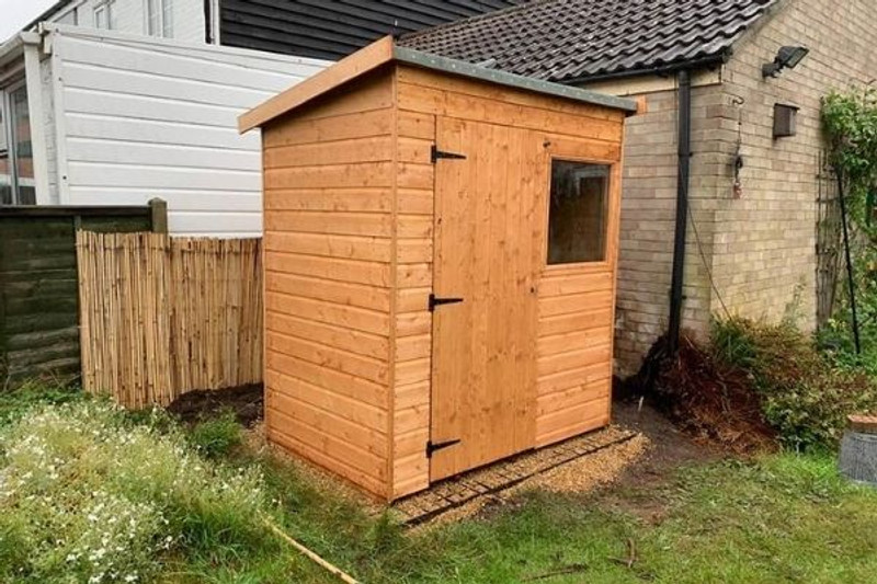 Suffolk Pent Shed 
