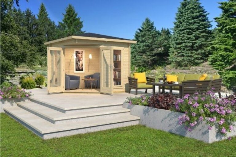 Oswestry garden summerhouse, hipped under 2.5m
