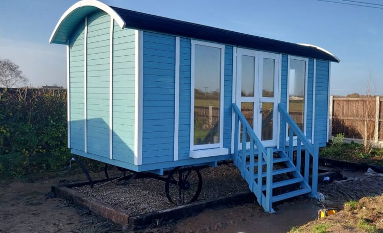 Modern Shepherds Hut in Blue