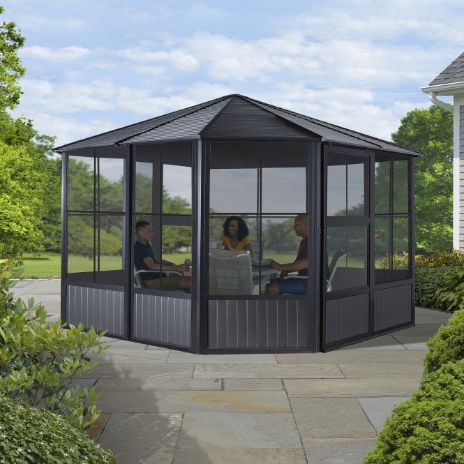 Charleston Solarium Outdoor Seating Area